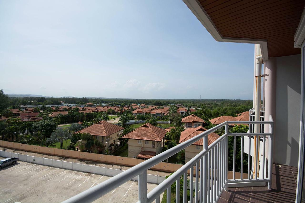 Mosaic Condominiuma62M By Malai Mae Phim Exterior foto